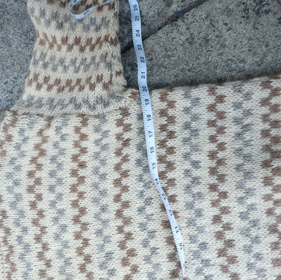 Vintage Wool Hand Knit Sweater - Picture 8 of 11